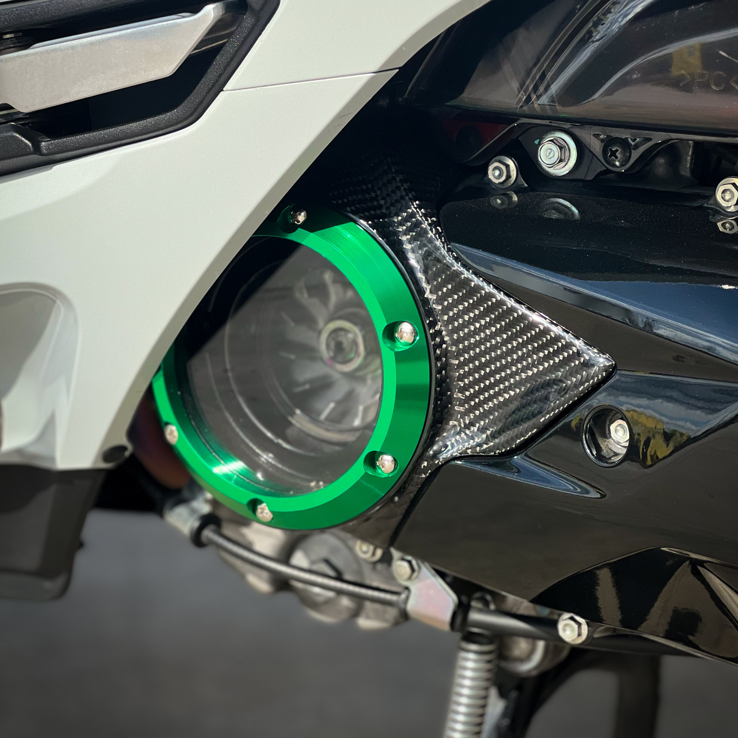 CUSTOM REPLACEMENT FOR HONDA GIORNO+ 125 (CARBON FABRIC WRAP)