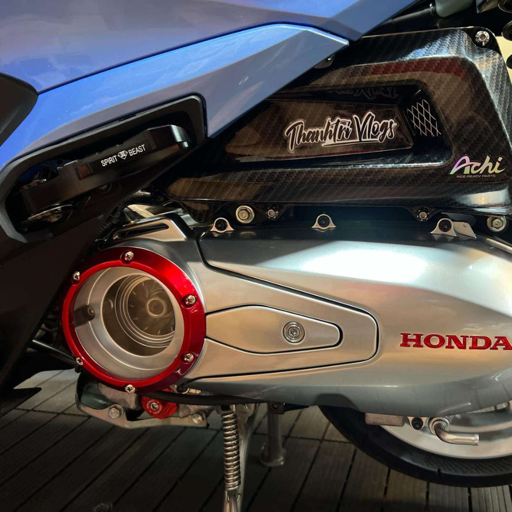 FAN COVER HONDA LEAD125 4-VALVE ENGINE