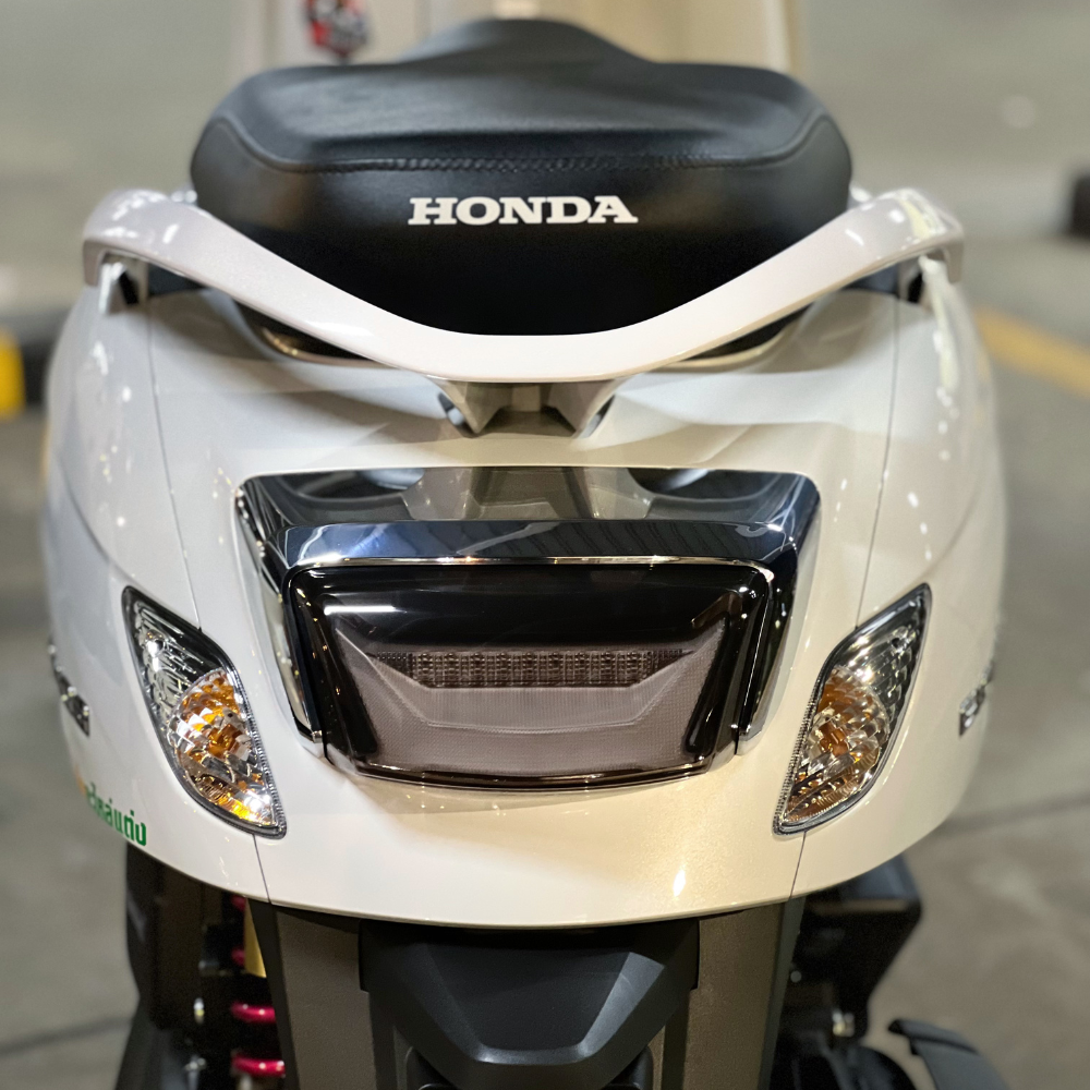 TAIL LIGHT GARNISH HONDA GIORNO+ 125